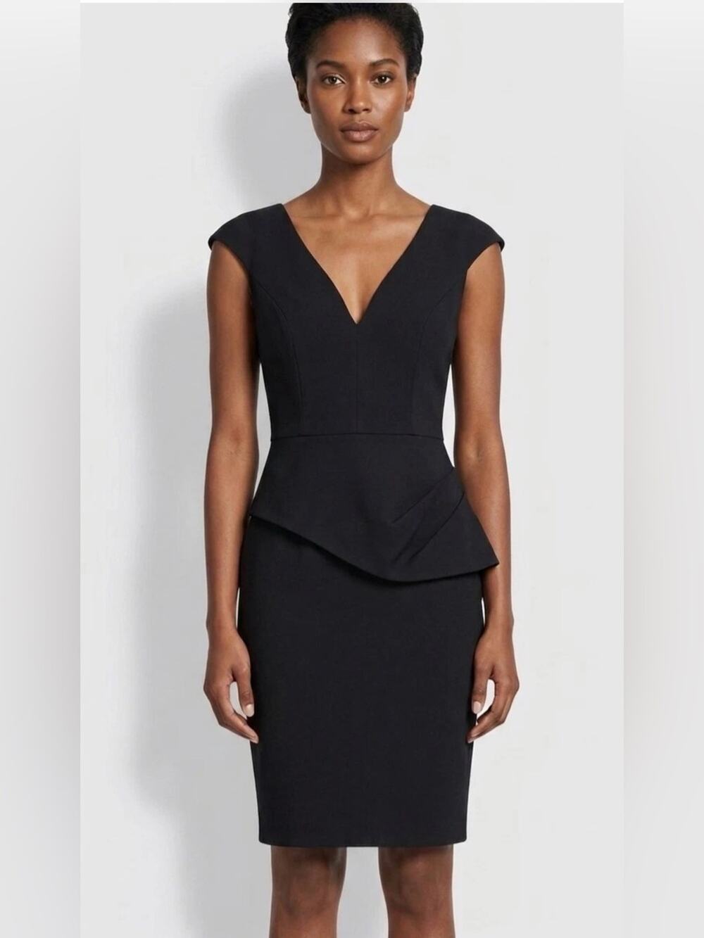 Black Halo $375 Black Textired V-Neck Peplum Sheath Dress 6 EUC